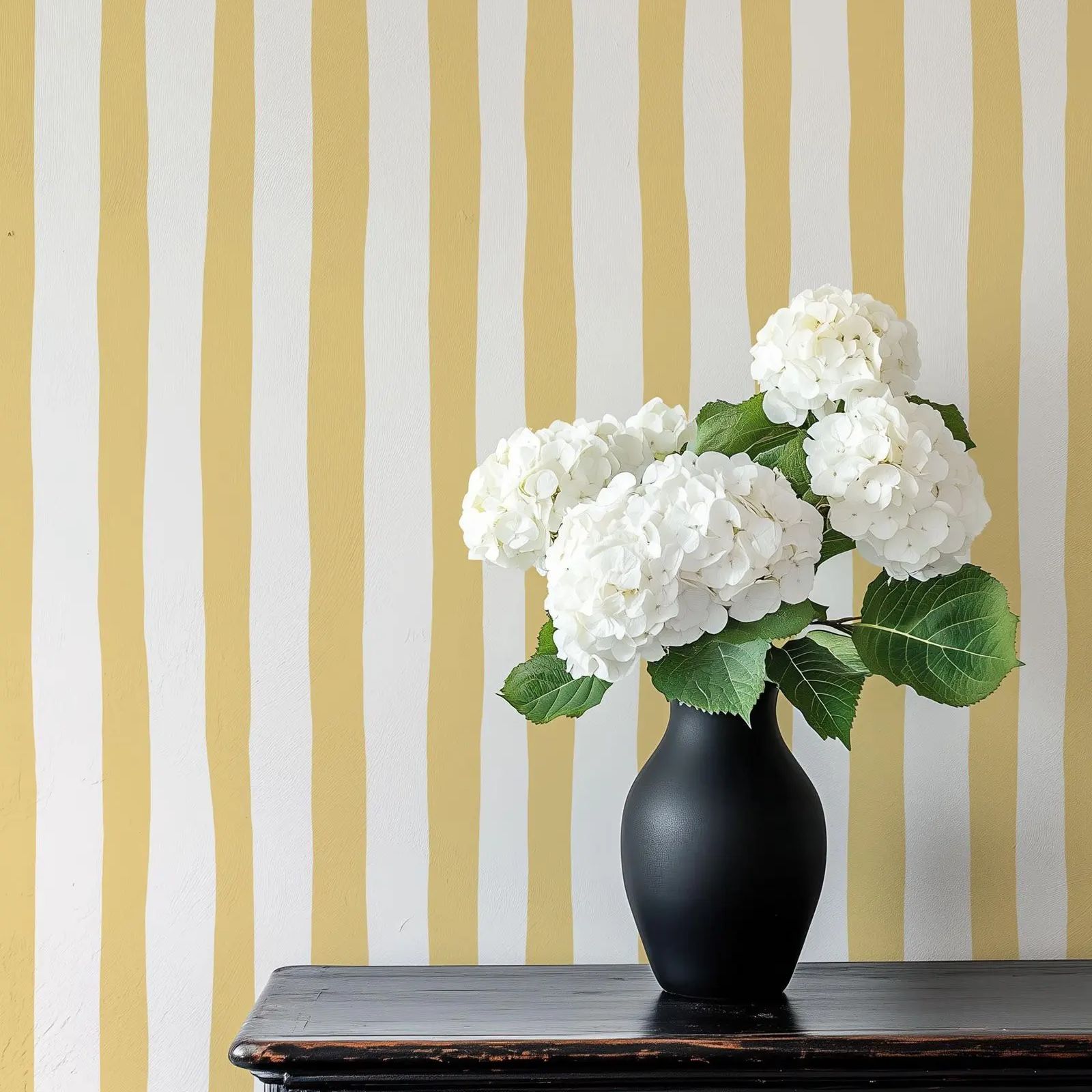 Sunshine Yellow Wobbly Stripes - Baby Nursery Yellow 评论和价格
